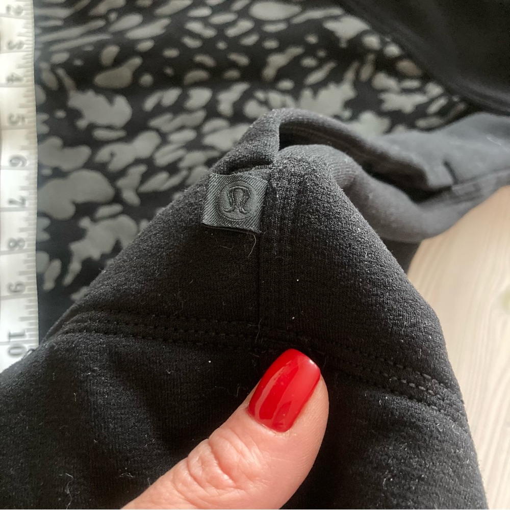 Lululemon Black Snapshot Crew Sweatshirt size 4 - Picture 5 of 7